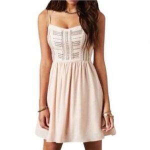 American‎ Eagle Cream Blush Beaded Summer Dress Size 4
